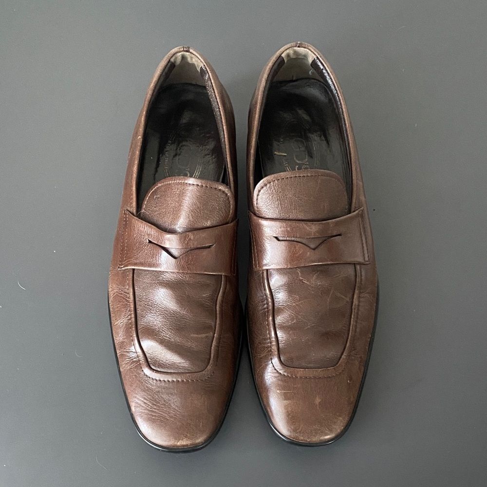 Tod's Brown Leather Driver’s Loafers 9.5 Designer Luxury Country Club Old Money
